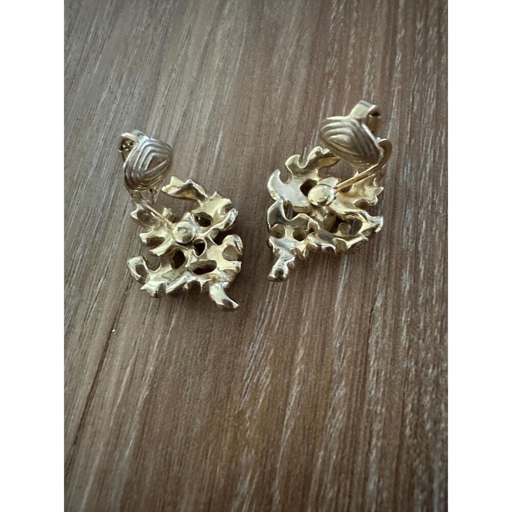 VTG CastleCliff Leaf Clip On Earrings Signed - Picture 2 of 3